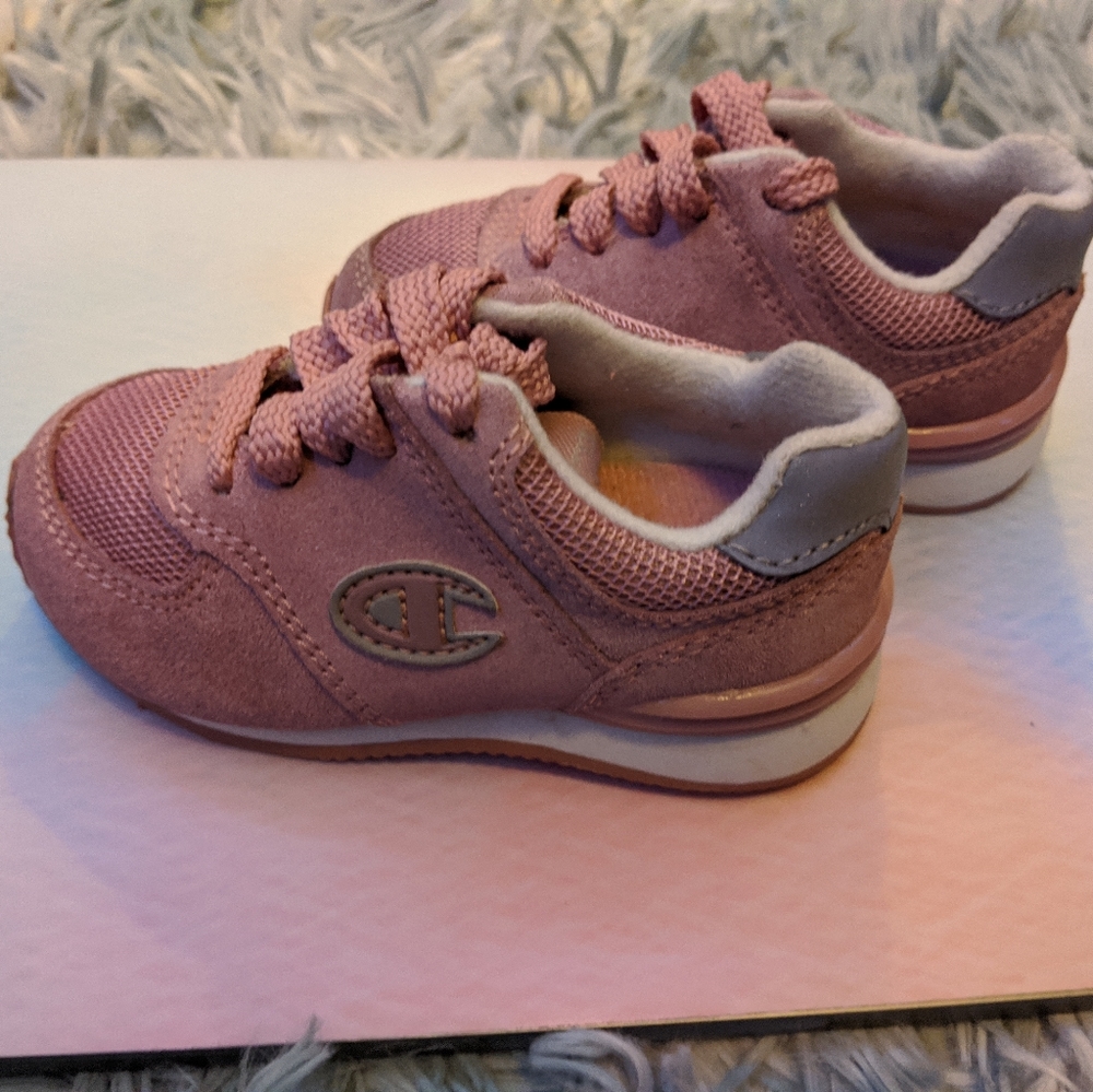 Infant tennis shoes